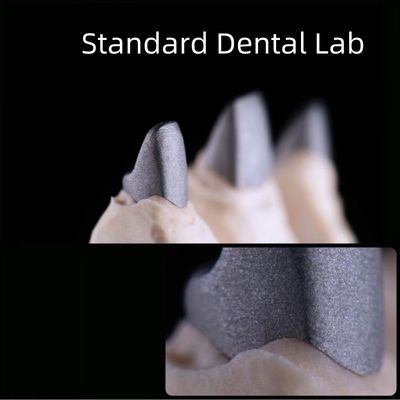 Standard-Zahn-Labor Zahnmetall-Stift und Kernkrone