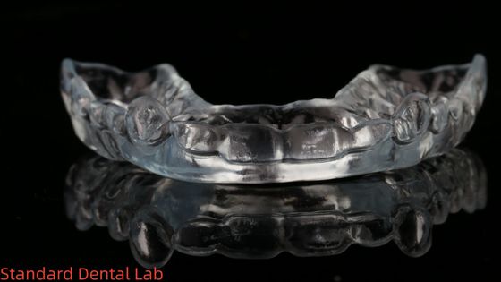 Nachthandmedizinischer Mundschutz Occlusal Splint Ekodent Good Fit Hohe Ästhetik / Michigan Splint